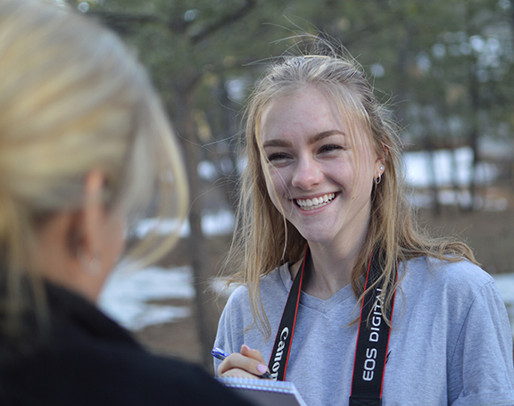 First place winner. On Oct. 22, 2018, Taylore Todd, a member of the yearbook staff, interviews a member of the Castle View environmental club, CVG2. Todd has been reporting for the Vieo yearbook for three years. I love connecting with the people I report on, Todd said. Building relationships like that mean the world to me.